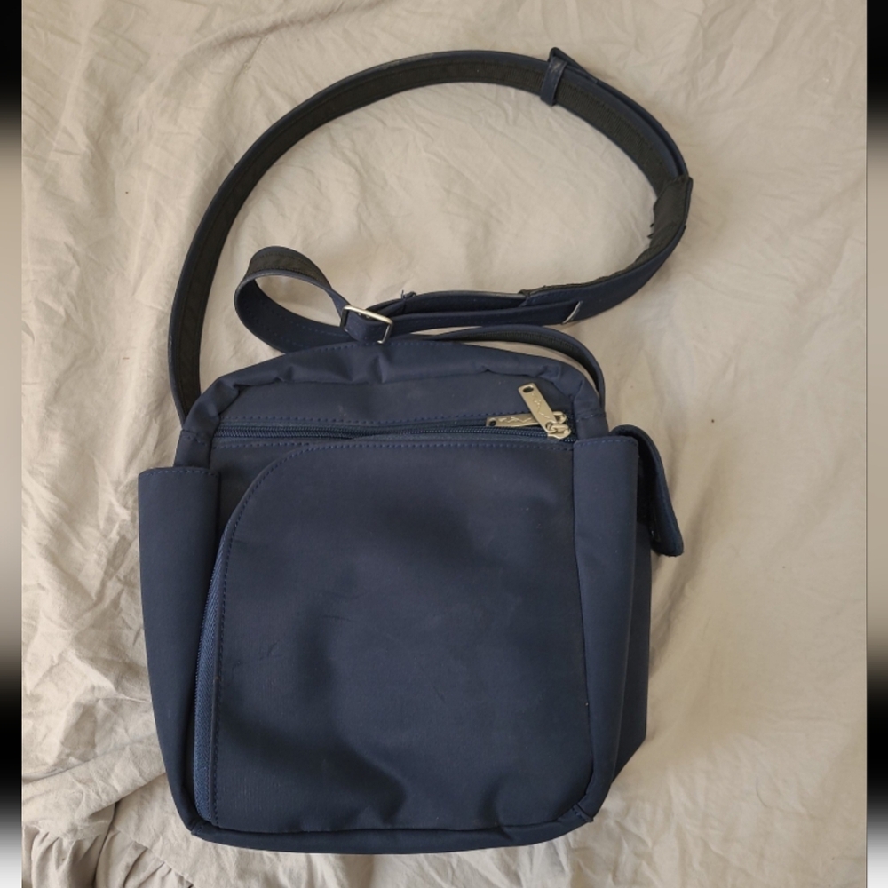 Daymakers of Santa Barbara Anti theft Women Crossbody Bag blue nylon travel vaca